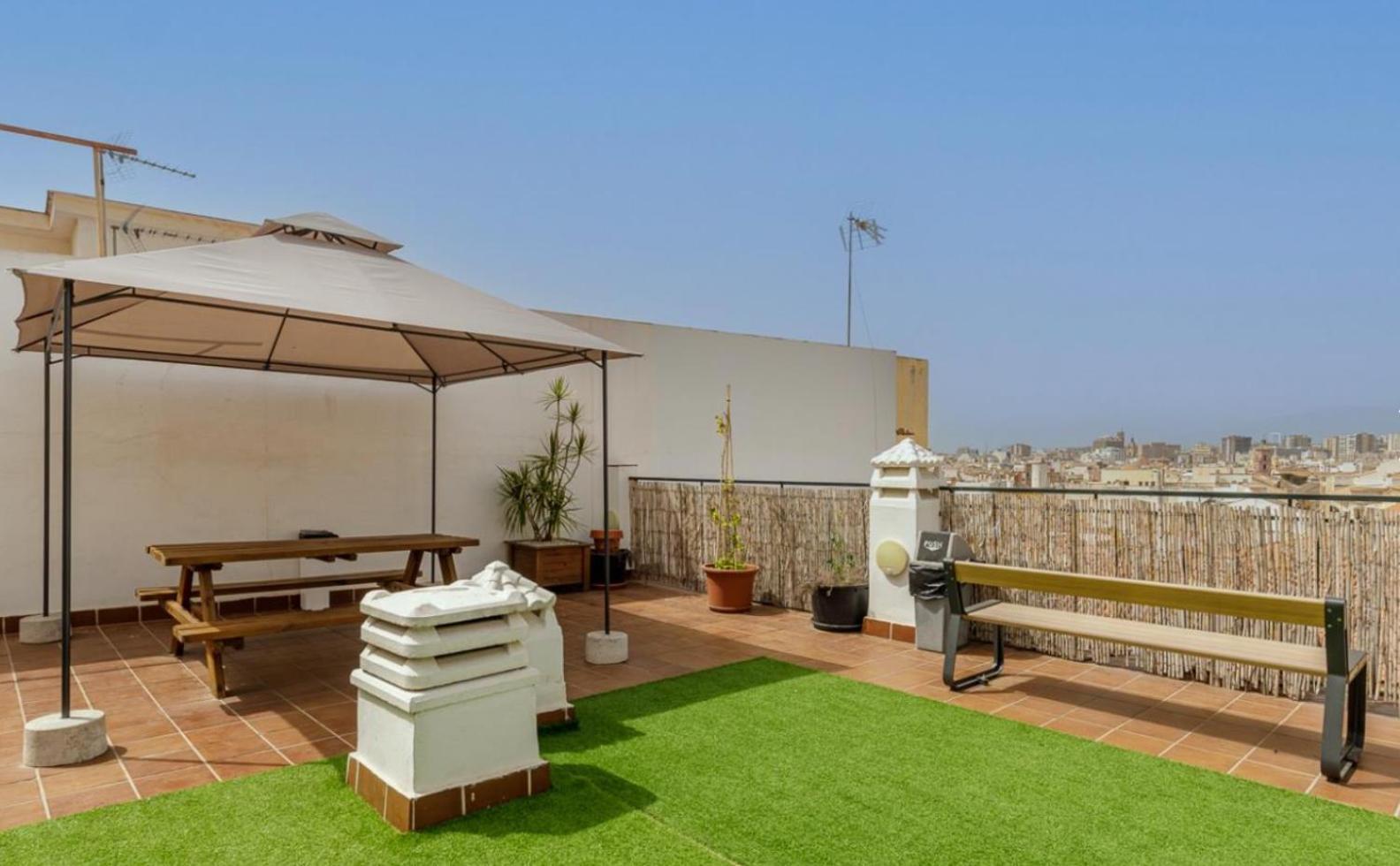 Apartamento Centrico La Merced 2 - Free Parking & Free Gym Apartment Málaga Exterior foto
