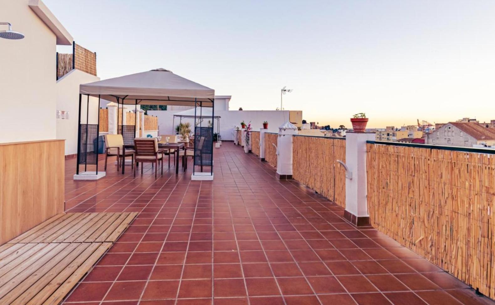 Apartamento Centrico La Merced 2 - Free Parking & Free Gym Apartment Málaga Exterior foto